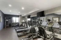 Best Western Plus Gardena Inn  Suites - ジム