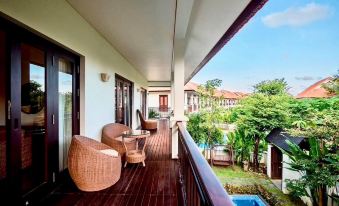 Lotus Sea Puurama Resort