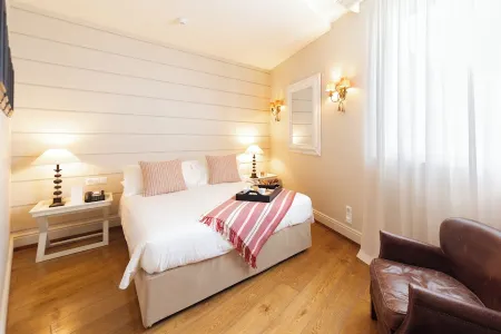Resort Collina d'Oro Agra