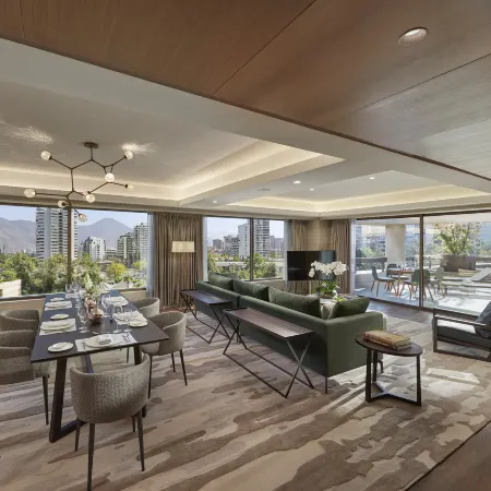 Mandarin Oriental, Santiago