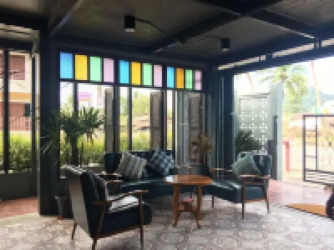 ตลาดเก่า บัลโคนี่ กระบี่ - โฮสเทล