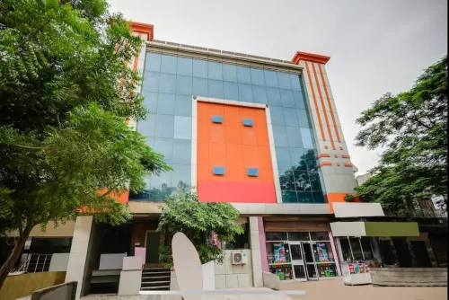 Pinky Hotel Hotel di Dausa