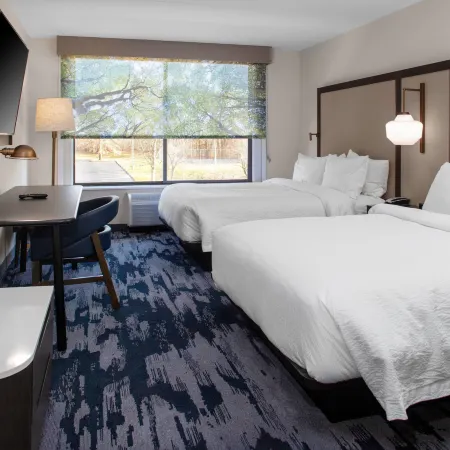 Fairfield Inn & Suites Springfield Enfield Отели в г. Энфилд