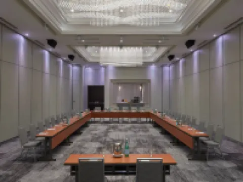 Courtyard Oshawa Hotels in Oshawa