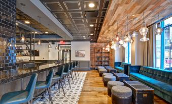 The Cincinnatian Hotel, Curio Collection by Hilton