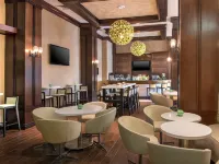 DoubleTree by Hilton South Charlotte Tyvola