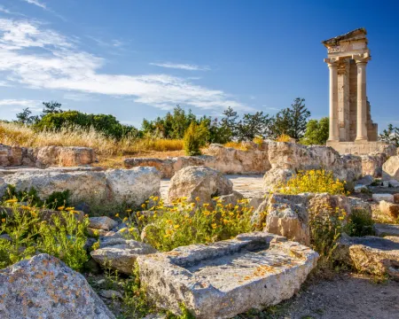 Sanders Eduardovich - Lovely 2-Bdr with Balcony Hotels in Agios Athanasios