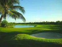 🌺DEAL- NEW RENTAL- Sea Woods- Beach, Patio, pools Walking Paths, Gym, Pets ok