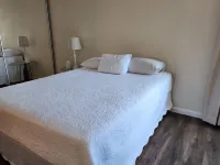 Beachfront Beauty Cove Hotels near Riviera Village