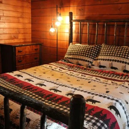 Adirondack Retreat w/ Hot Tub + Outdoor Firepit Отели в г. Джей
