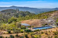 Wine Country Retreat between Sonoma & Napa Valleys
