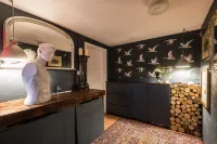 Luxury House in Perthshire-5 bedrooms all en-suite Hotels in Blairgowrie