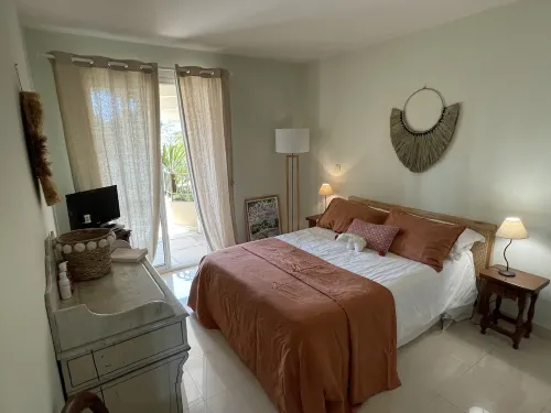 Appartement Avec Toit Terrasse et Jaccuzi