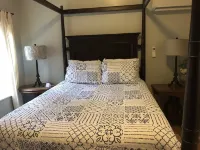 CHESTATEE RIVER CABIN is a prefect pet friendly get away close to Dahlonega