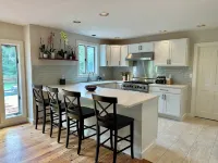 Spacious 5-bedroom house in Nantucket with private pool and pet-friendly