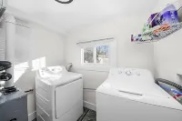 Modern apartment in great central location!