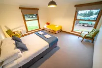 Farm House Accommodation Northern end of the Bay of Fires 5 mins from Mt Willian
