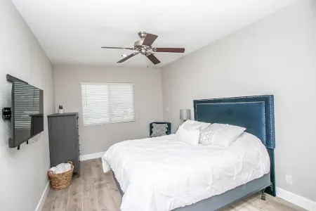 🏜Urban Desert Retreat for the Adventurous Traveler Snow Free-Stay with us! ☀️🐾 Отели рядом с достопримечательностью «Painting with a Twist»