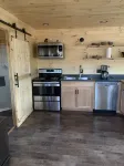 Tranquil creek view cabin