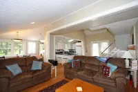 Artists, writers & creative minds  IMAGINE YOUR GETAWAY AT SIMPLICITY COTTAGE