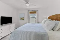 Stunning Beachfront Condo with Pool