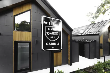 C A M P_R A N D O N N E E    CABIN 2