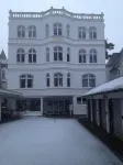 Peaceful, Sunny  Vacation Apartment Directly on the Beach Promenade, Beach Hotels in 