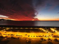 Comfortable flat in EmpuriaBrava by the strand with a stunning view on the bay.