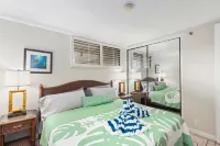 Maui Kai 904 -Stocked King bed suite with AC & Stunning Views Sunrise to Sunset!