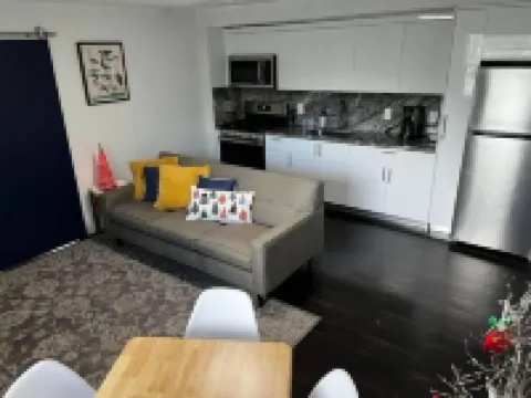 Spacious Apartment Central Located Hotels in Hialeah