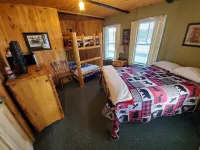 Moose Creek Lodge Great for Large Groups!