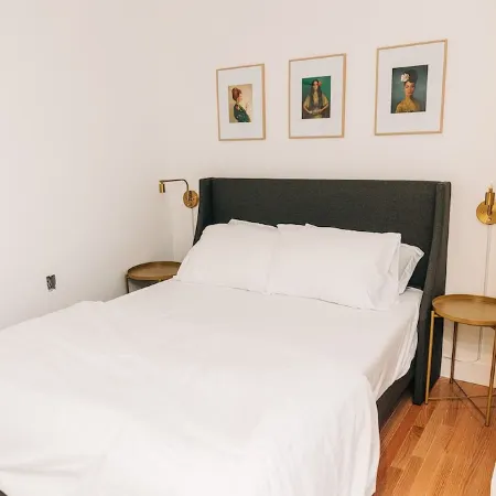 Beautiful 3-Bed 2.5 bath in downtown Freeport