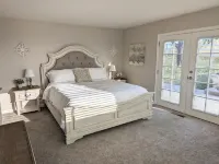 Country Farmhouse on Wine Trail Hot Tub & Pool Table