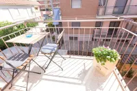 Entire apartment near airport and sea
