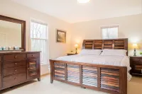 Cozy Cabin in Massanutten Resort, private yard, minutes from attractions!