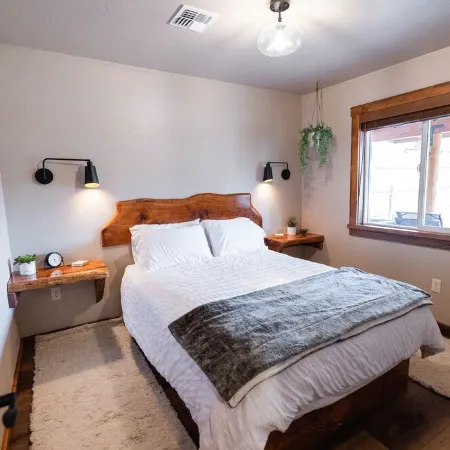 Relaxing Stoney Cottage- Air Conditioning and Gas Fire Pit.