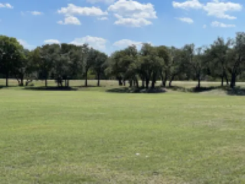 Cedar Park single-story house with greenbelt access and close to everything!