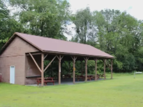 Spacious home in the Heart of 46 High Peaks on The AuSable River - 8-12 Guests Hotels in Keene