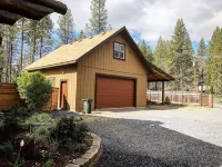 Cascade Getaway, Hot Tub, Fenced Acre, Pet Friendly