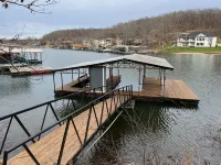 Shawnee Bend Lake of the Ozarks Shome, Quiet! Fisherman room for trailer parking