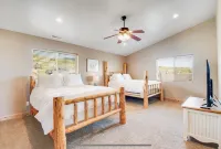 Big 6,700 sqft Bear Lake Vacation Home blocks from Marina, private hot tub!