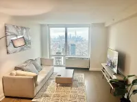 Million dollar view 2-bedroom apartment in Manhattan New York with fitness room