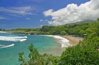 Great location between Hana Town and Hamoa Beach, private, family-friendly Hotels in Hana