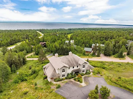 Lake Views Throughout, Ski Retreat on Lutsen Mountain Next to XC Trails and Wine