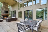 Serenity@Overlook - Modern Lux Cabin in the Blue Ridge Mountains! NEW Hot Tub! Hotel a Fannin County