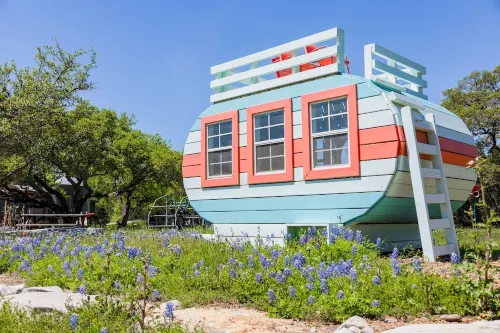 Glamping in Spicewood TX Hill Country ~ Cabin 3 The Sonnie at Green Acres