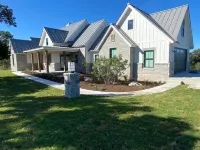 Horizon Hilltop Lakehouse