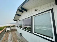 Nicely Renovated Oceanfront Retreat w/ Garage, Beach access, & Casino nearby!