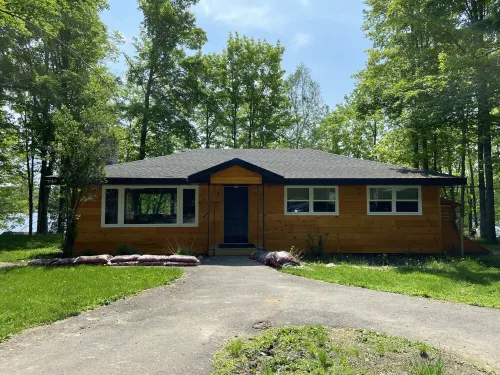 Beautiful house on Camp Lake!