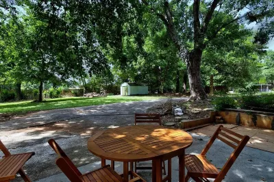 Newly Renovated Cozy 4 Bedroom with King Bed l 10 min from Brave Stadium